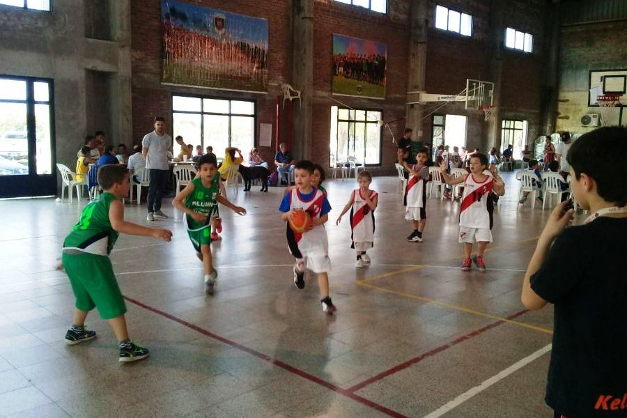 Encuentro de Basquet en Progreso