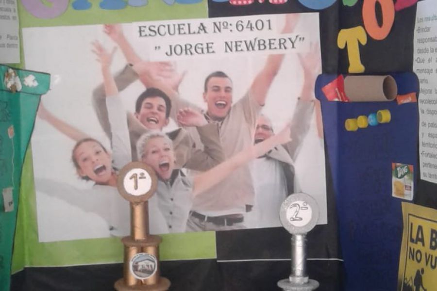 Eureka en Escuela Primaria 321