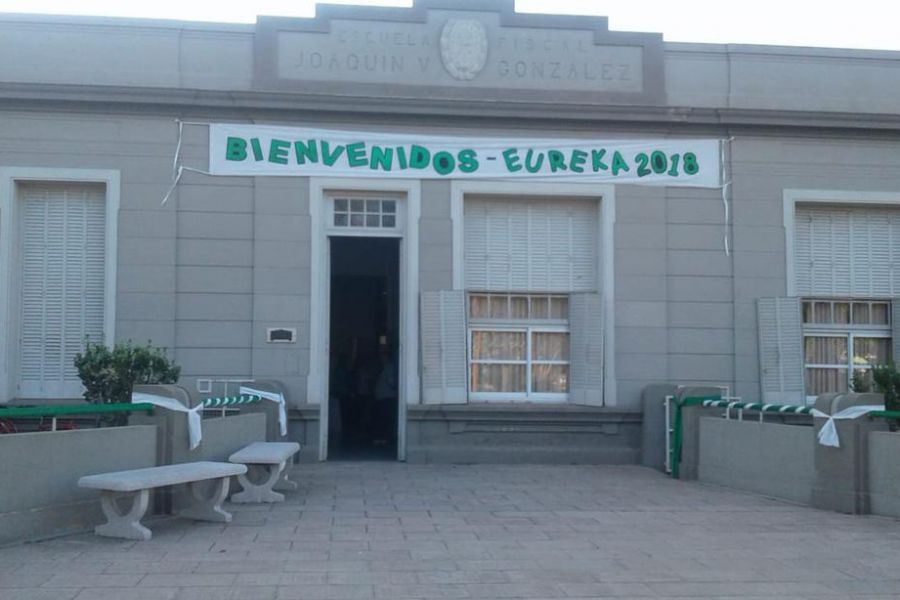 Eureka en Escuela Primaria 321