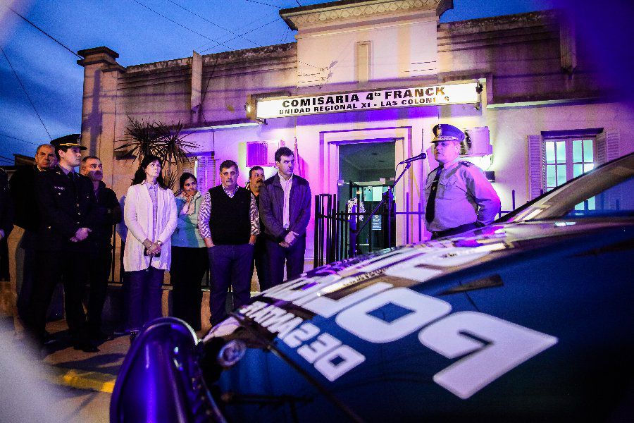 Presentaron móvil Policial- Foto Patricia Tardini