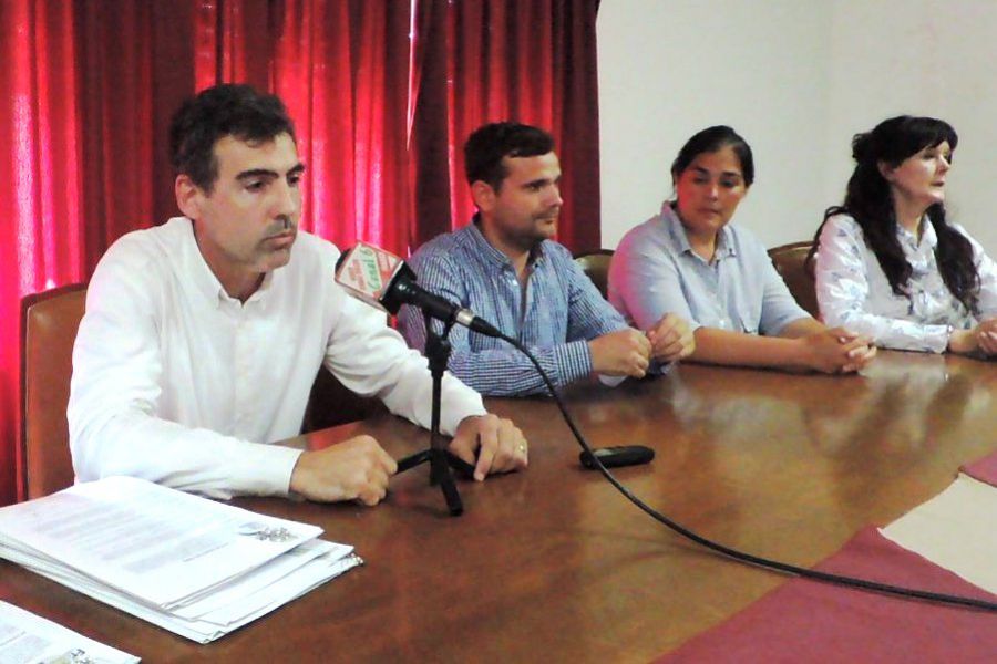 Toma posesión de viviendas - Foto Prensa CdF