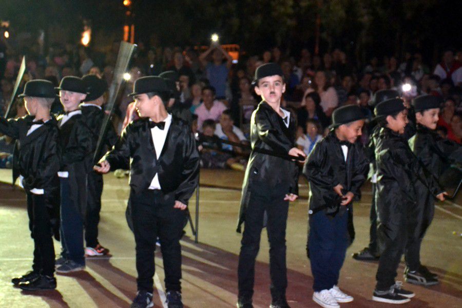 Velada Escuela 321