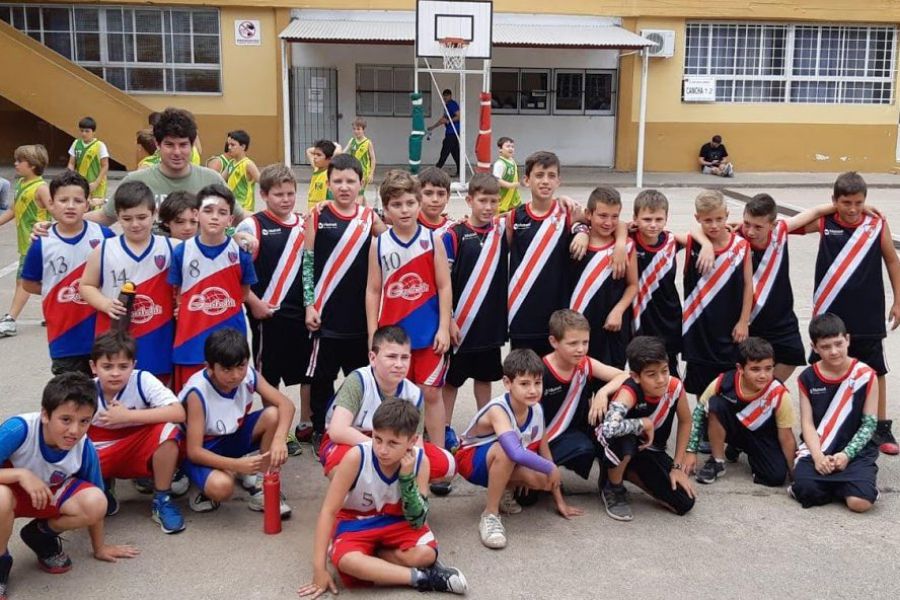 Nacional de basquet en San Jorge