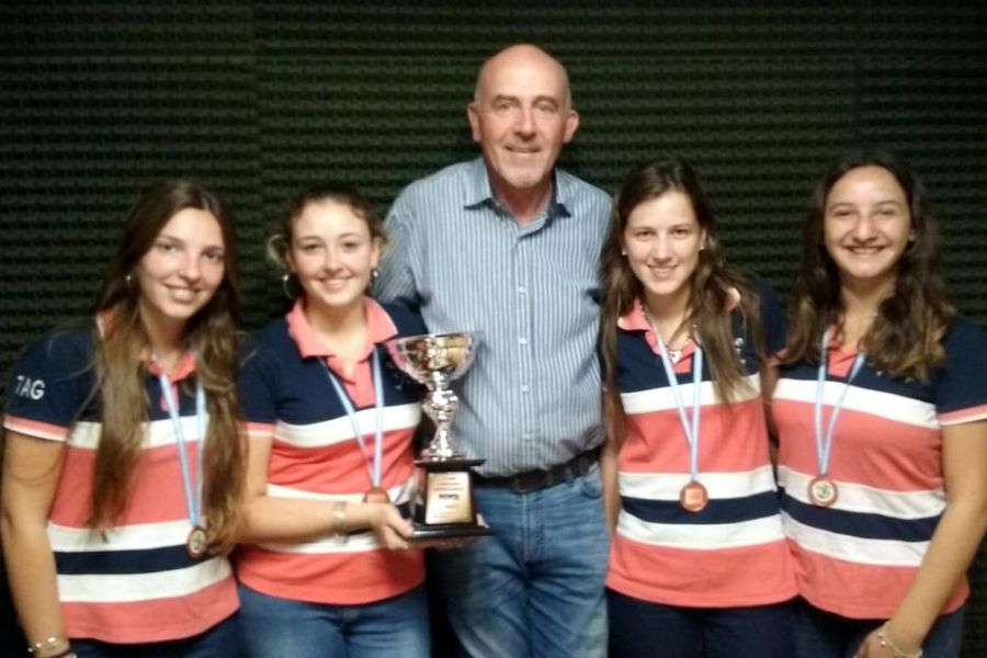 Alumnas de la EETP 298