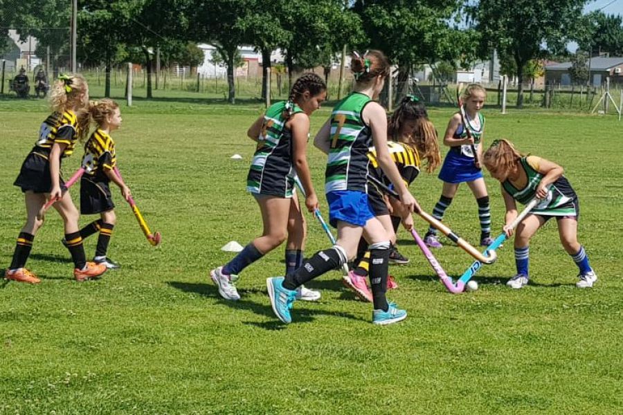 Encuentro de Hockey infantil en el CAF