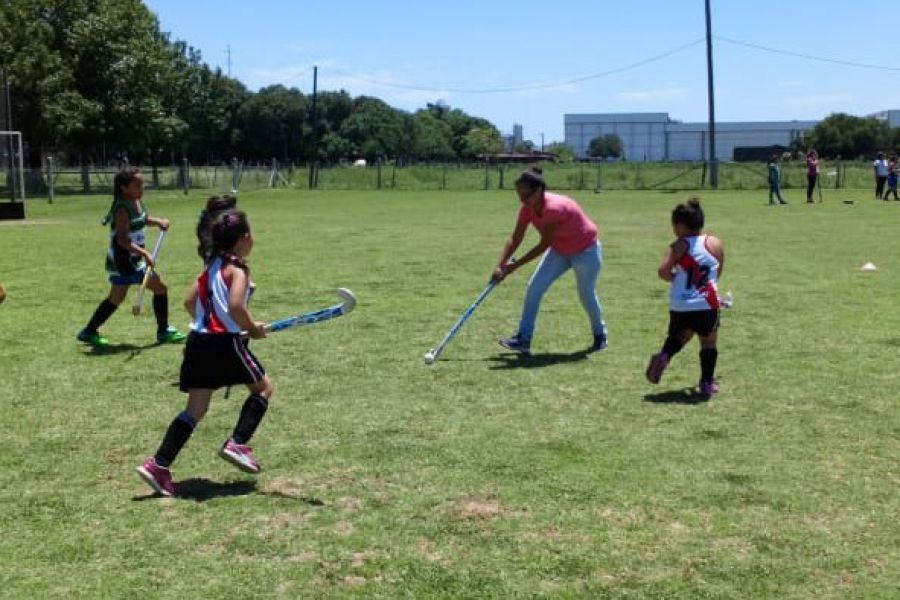 Encuentro de Hockey infantil en el CAF