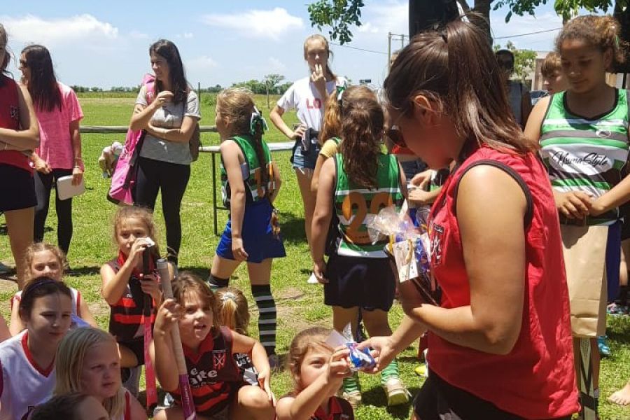 Encuentro de Hockey infantil en el CAF