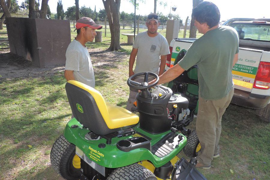 Nuevo tractor Comunal - Foto CdF
