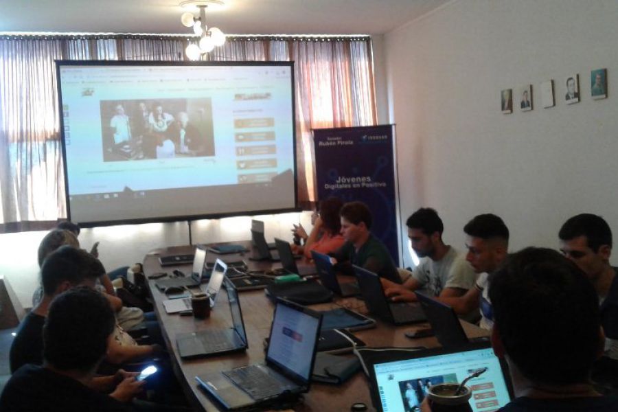 Jóvenes Digitales en San Carlos Centro 1