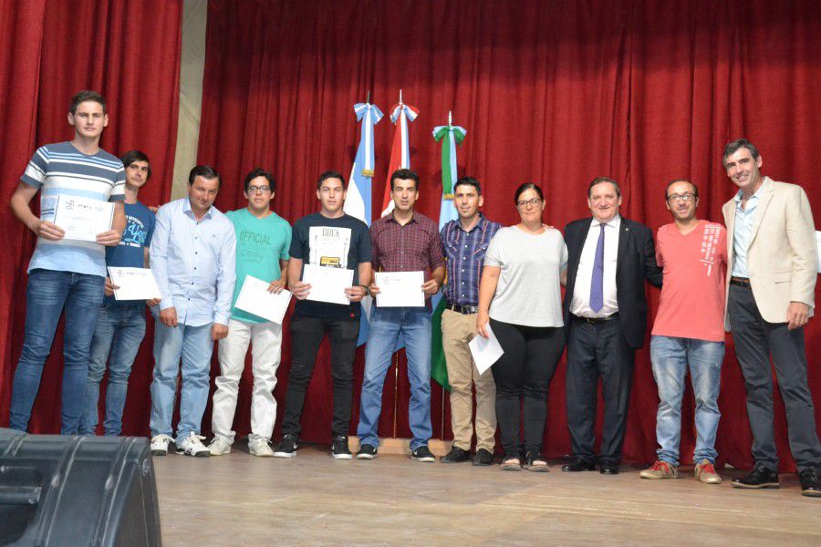 Entrega de diplomas - Escuela de Artes y Oficios