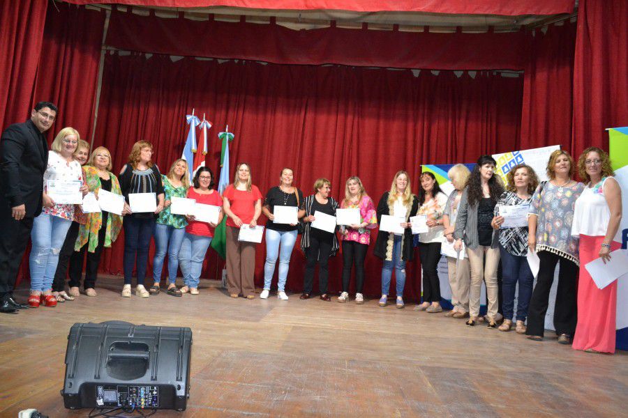 Entrega de diplomas - Escuela de Artes y Oficios