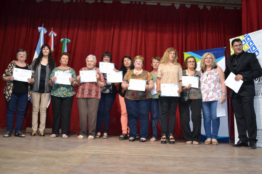 Entrega de diplomas - Escuela de Artes y Oficios