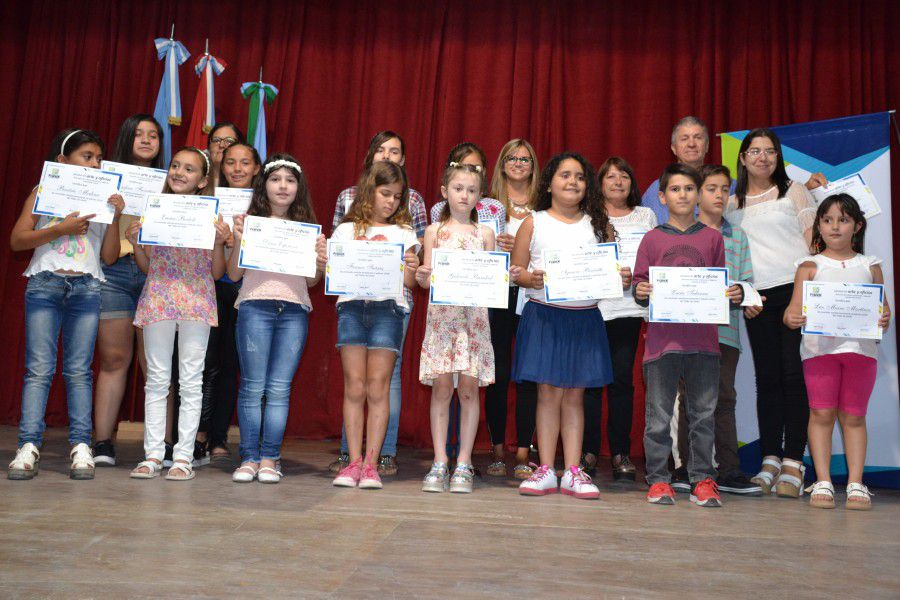 Entrega de diplomas - Escuela de Artes y Oficios