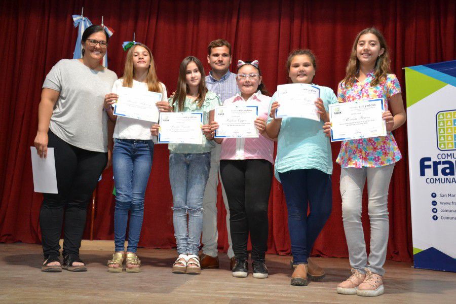 Entrega de diplomas - Escuela de Artes y Oficios