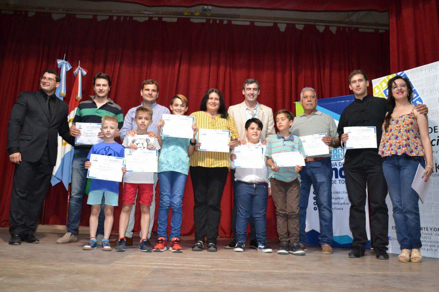 Entrega de diplomas - Escuela de Artes y Oficios