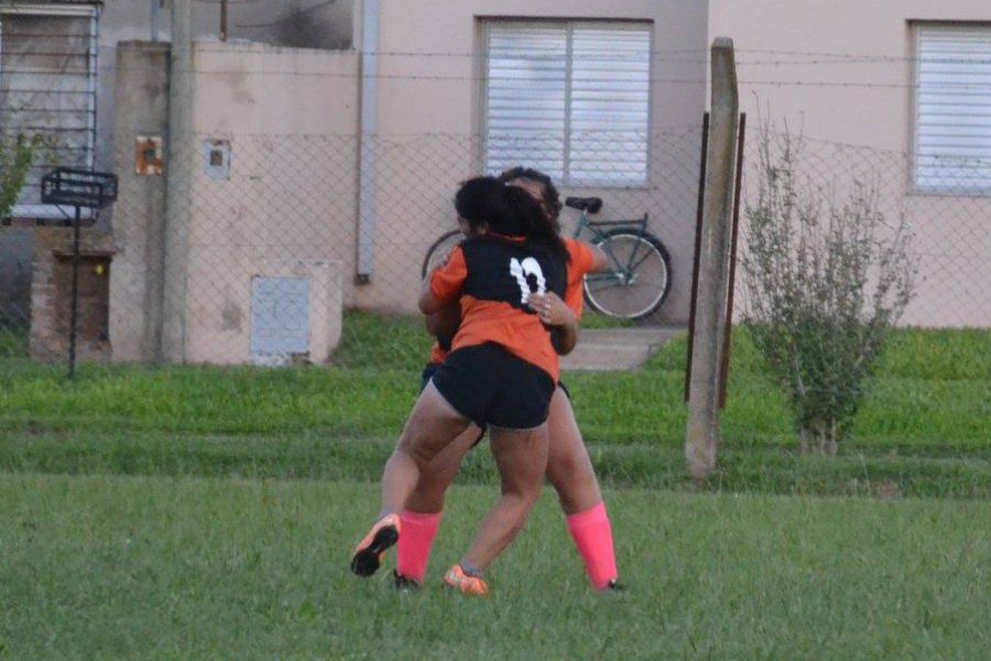 Fútbol femenino en el Poli