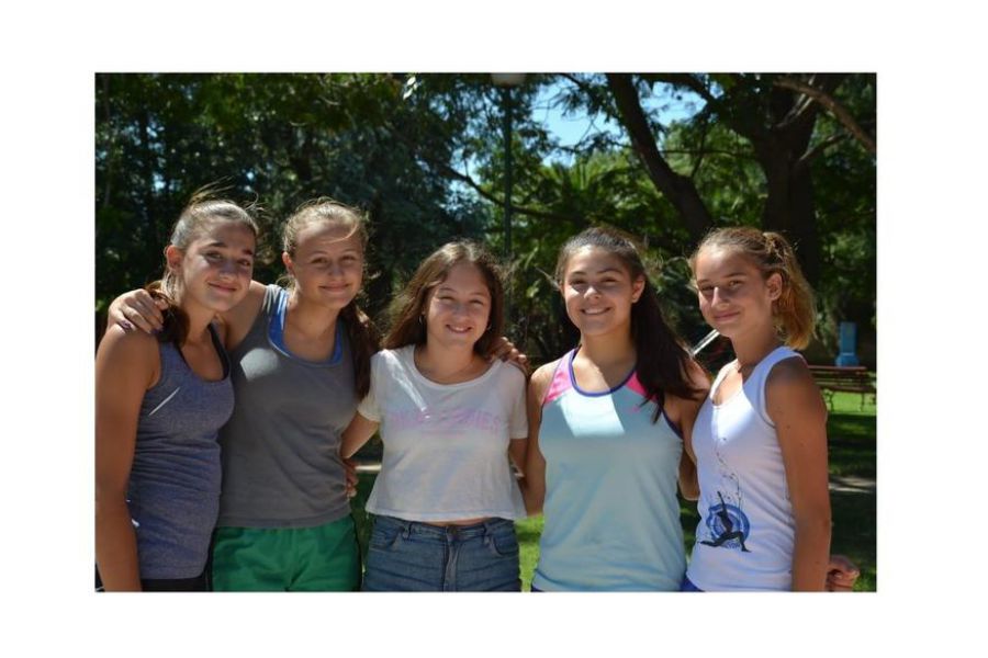 Laura Franzen, Paulina Jullier, María Emilia Insaurralde, Abril Rosatti y Virginia Rathge