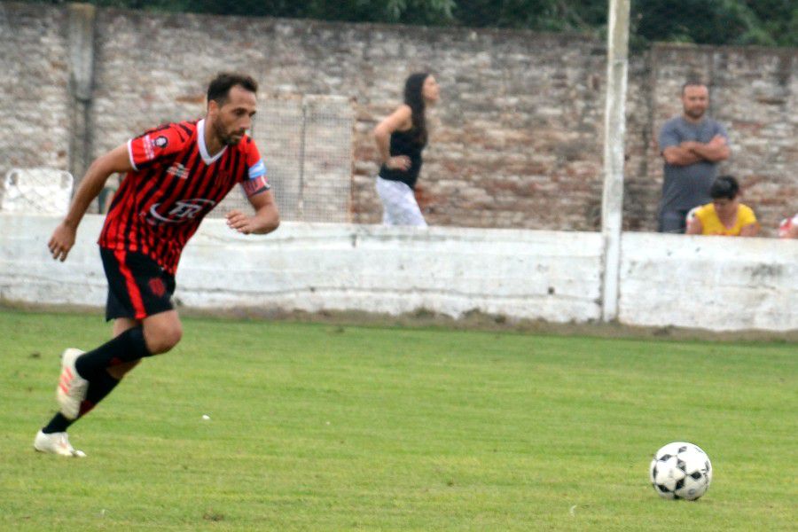 LEF Primera ADJ vs CAF