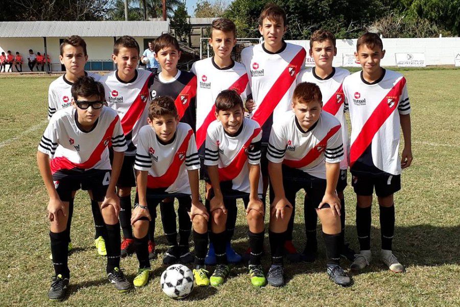 LEF Inferiores CAA. vs CAF - Foto Leo Porporato