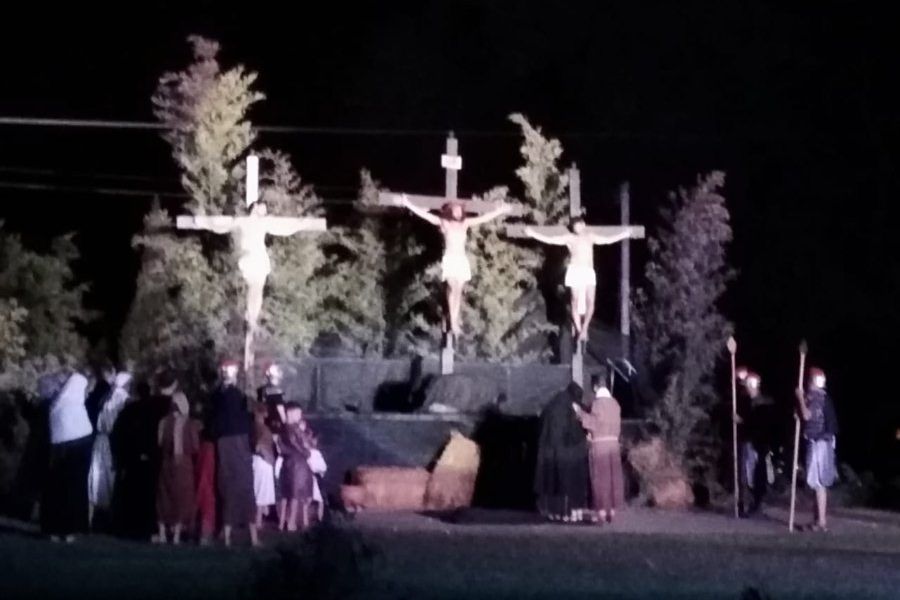 Via Crucis viviente en el Poli