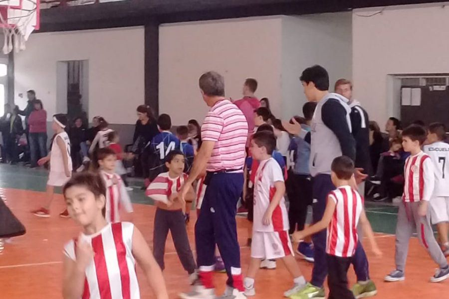 Encuentro de Basquet en el CAF