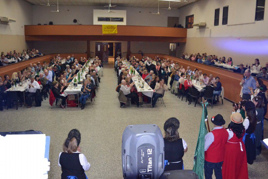 Pochi festejó los 400 programas