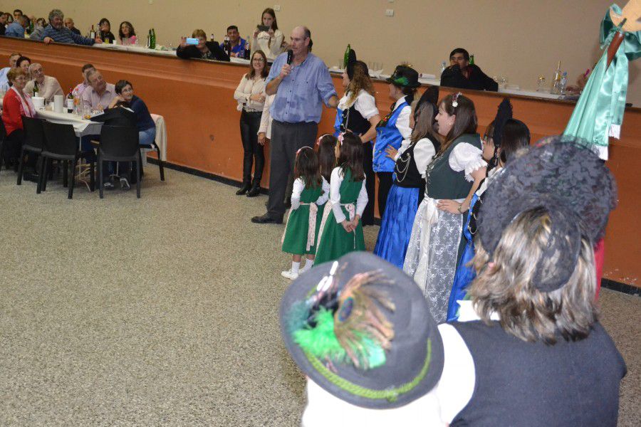 Pochi festejó los 400 programas