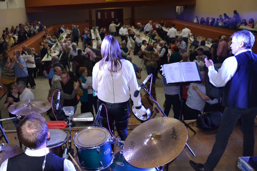 Pochi festejó los 400 programas