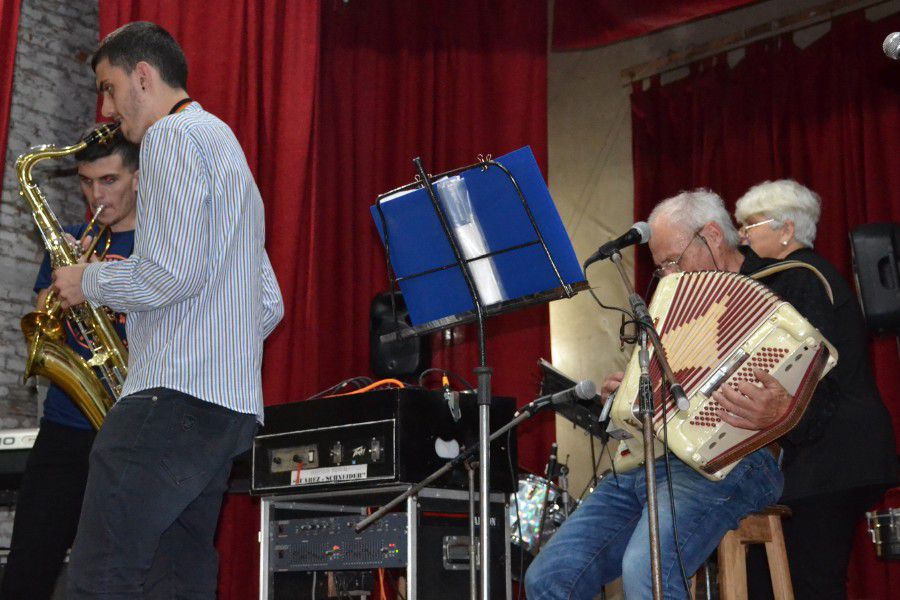 Pochi festejó los 400 programas