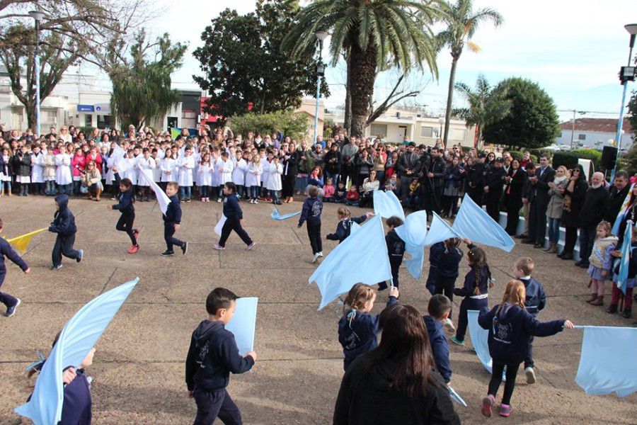 Acto Día de la Bandera