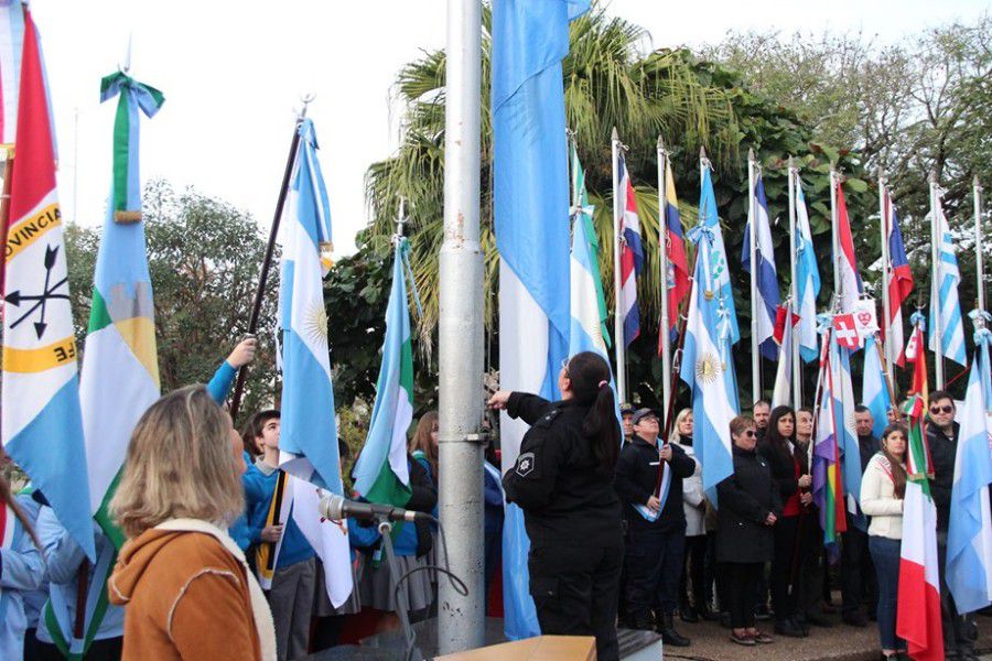 Acto Día de la Bandera