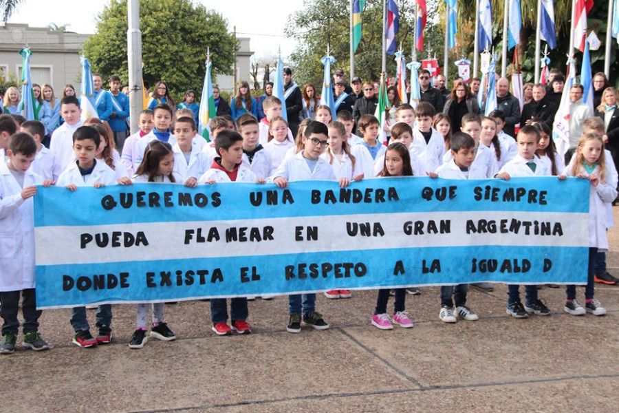 Acto Día de la Bandera