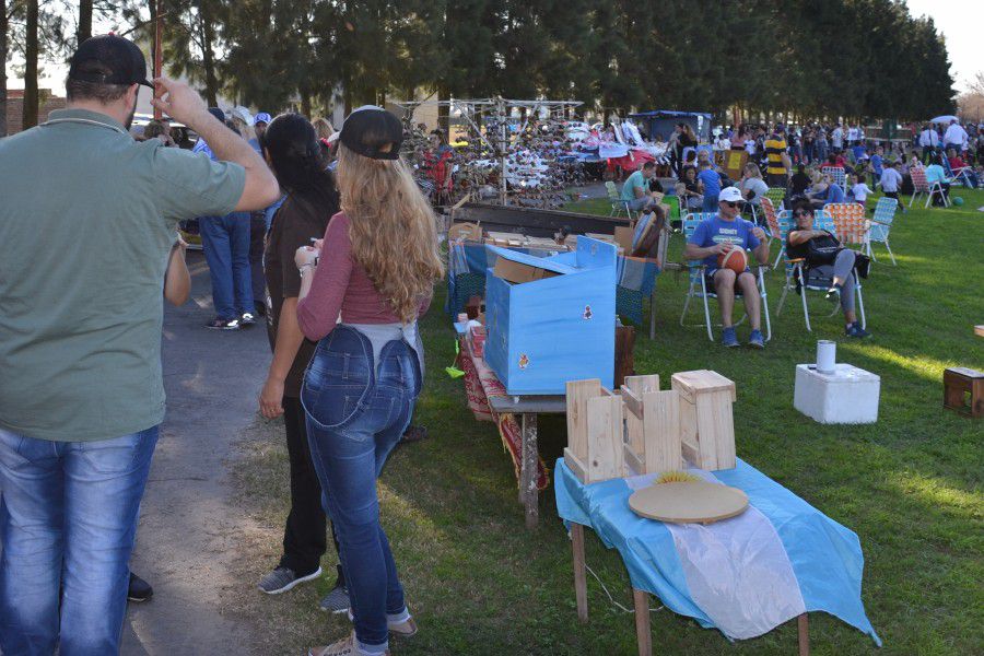 Feria de Artesanos en el Poli