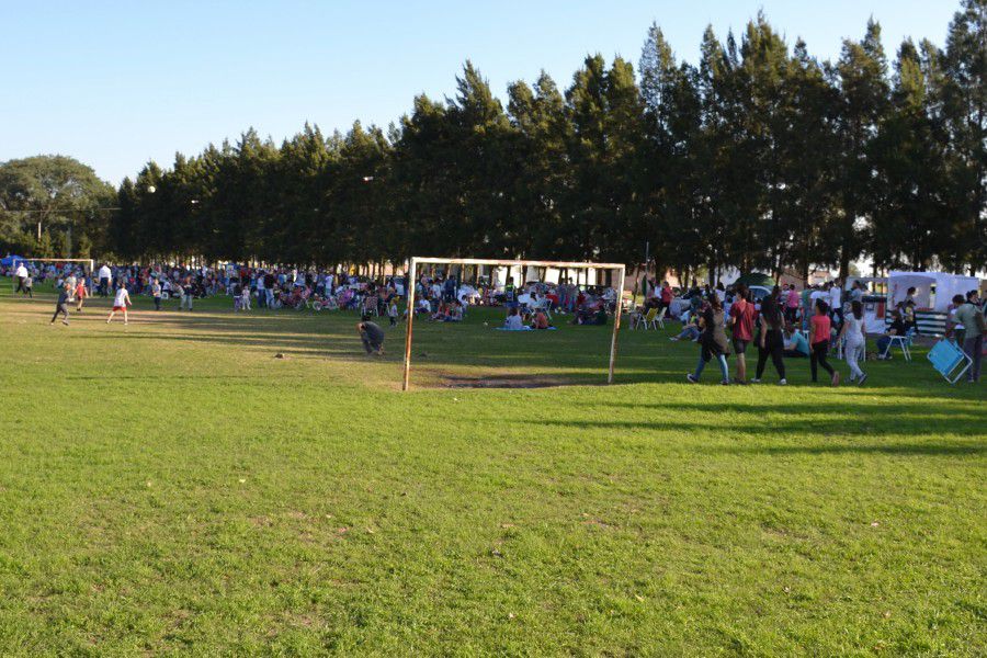 Feria de Artesanos en el Poli