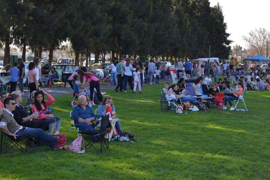 Feria de Artesanos en el Poli