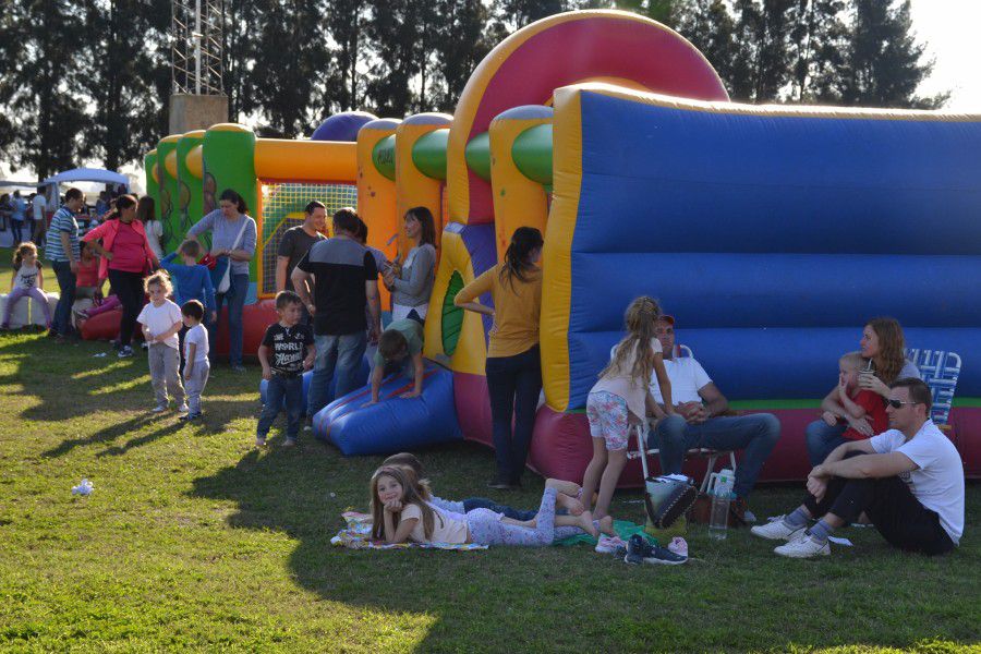 Feria de Artesanos en el Poli