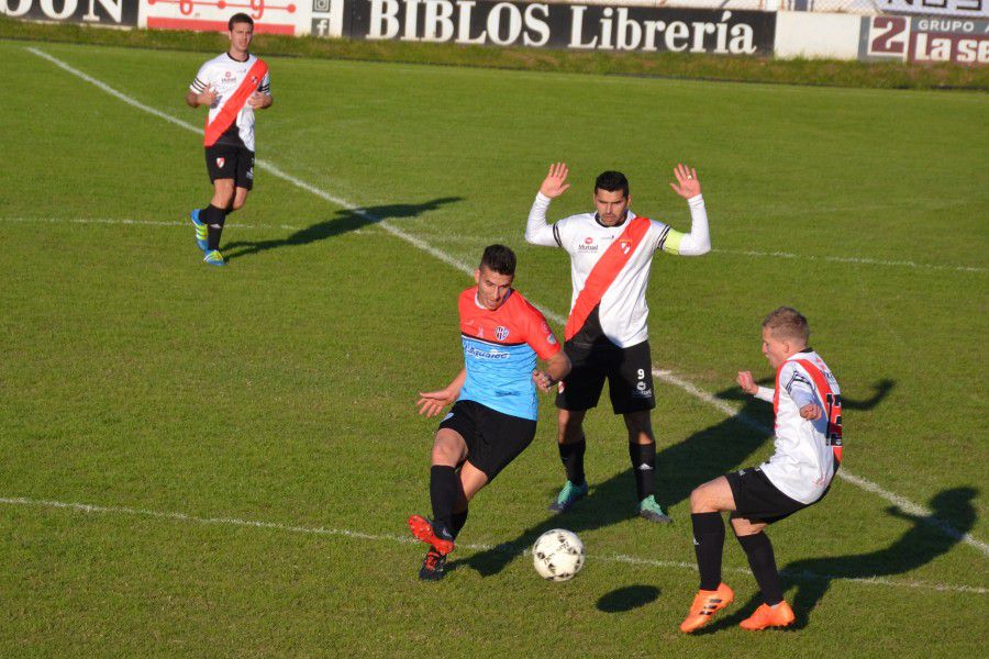 LEF Primera CAF vs CAB