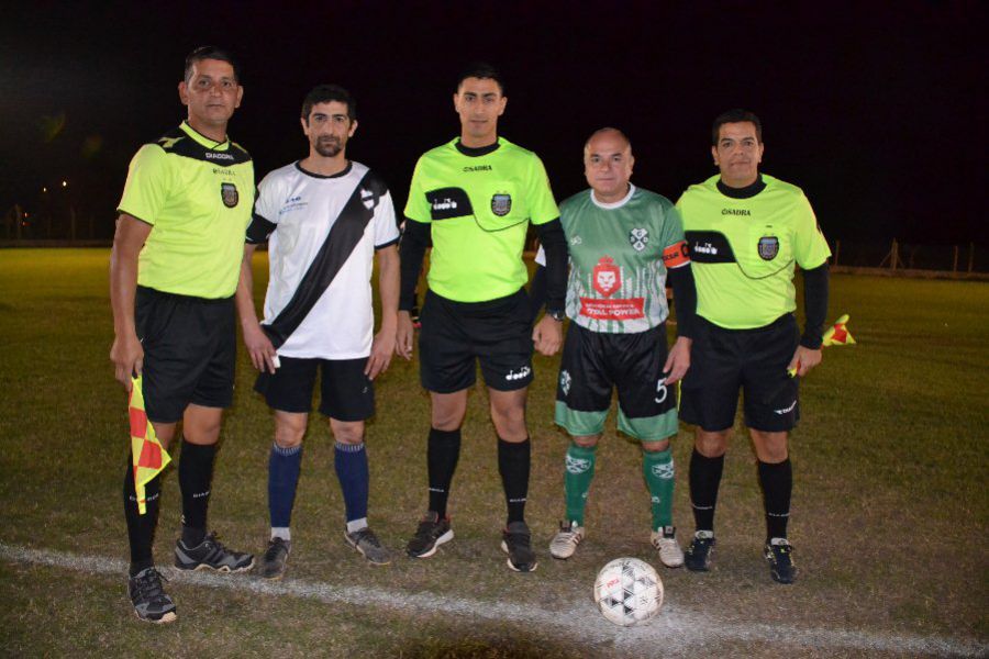 Apertura Senior USD vs Alumni