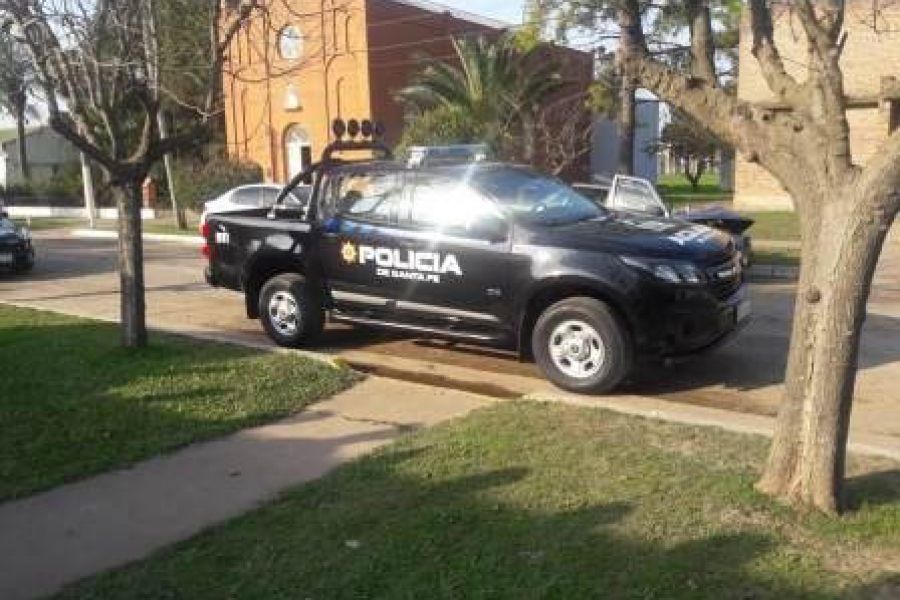 Entrega de camioneta en Las Tunas