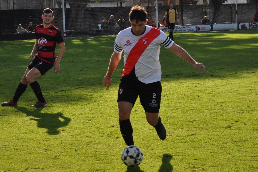 LEF Primera CCSC vs CAF - Foto Malena Gardiol