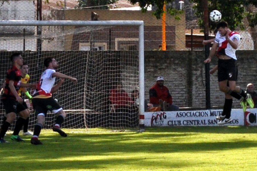 LEF Primera CCSC vs CAF - Foto Malena Gardiol