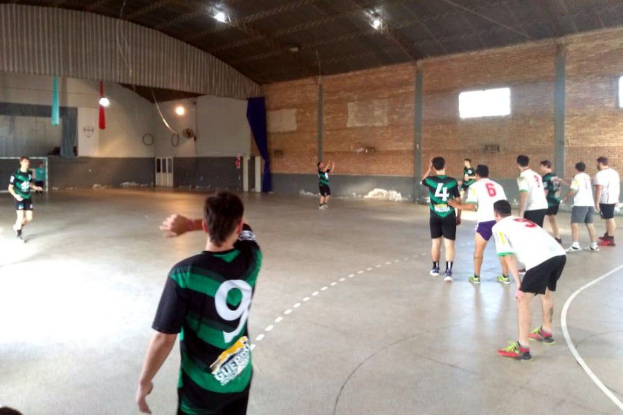 Amistoso de Handball en Argentino