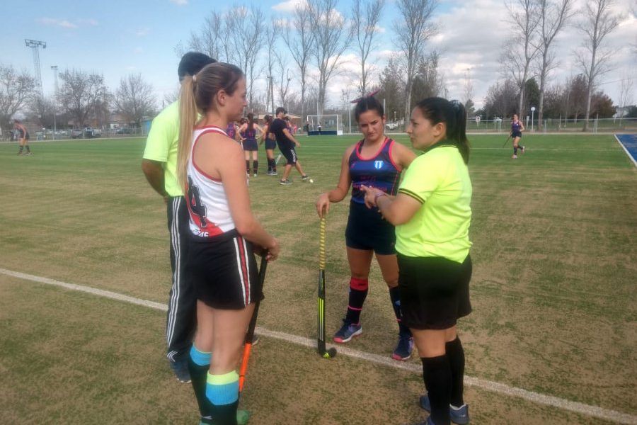 Hockey de primera CAA vs CAF