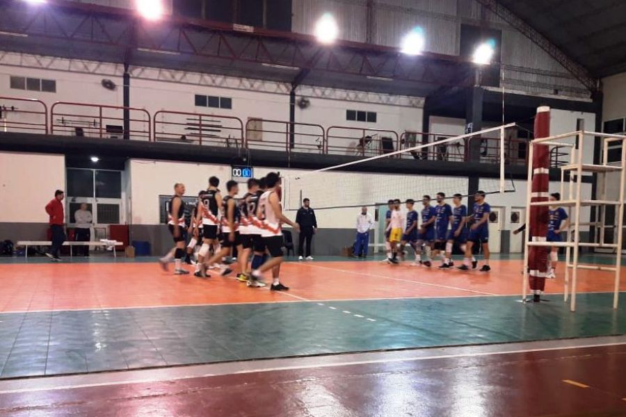 Voley de Primera CAF vs Paracao