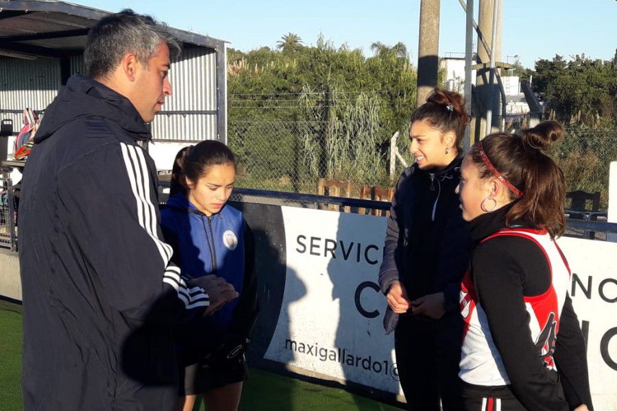 Hockey CAF campeón en Sexta - Copa de Bronce