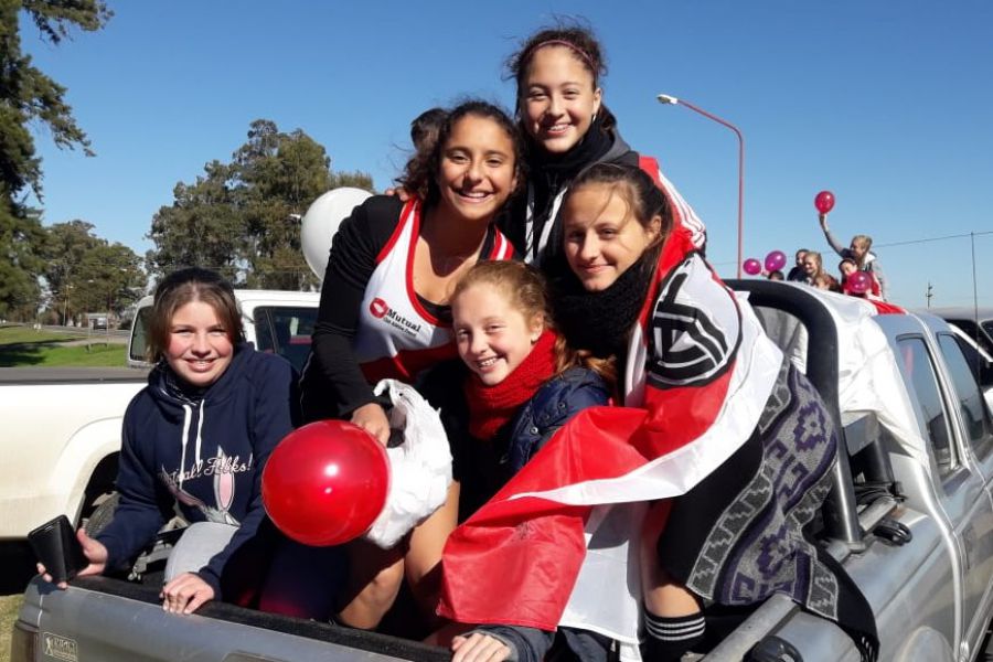 Hockey CAF campeón en Sexta - Copa de Bronce