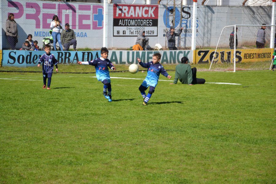 Fútbol infantil en el CAF