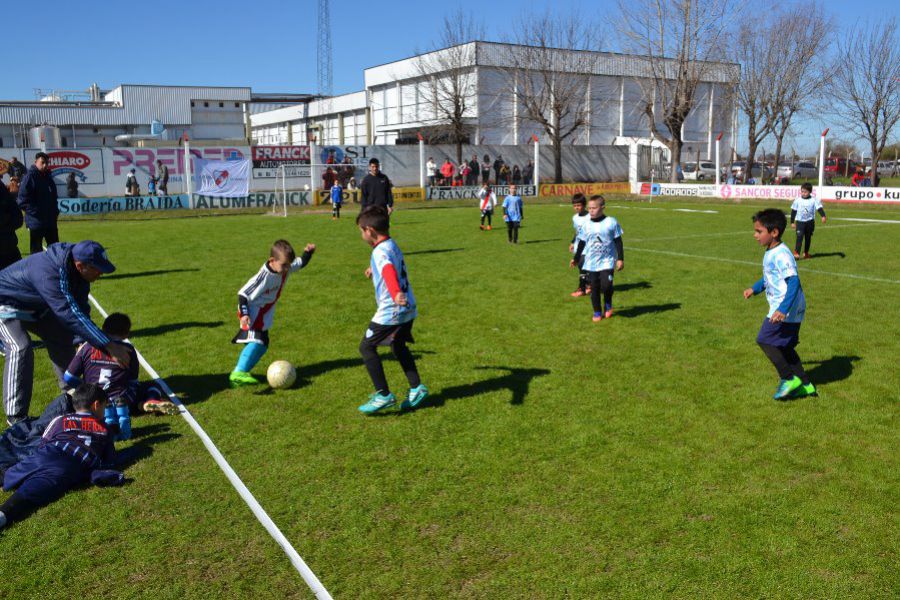Fútbol infantil en el CAF