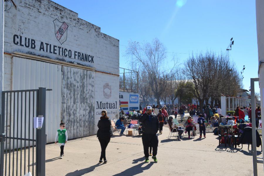 Fútbol infantil en el CAF