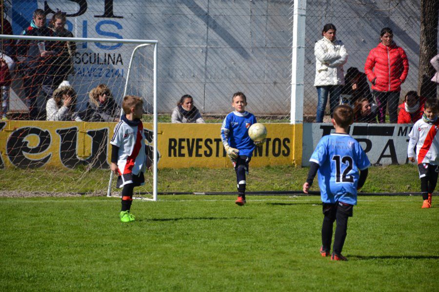 Fútbol infantil en el CAF